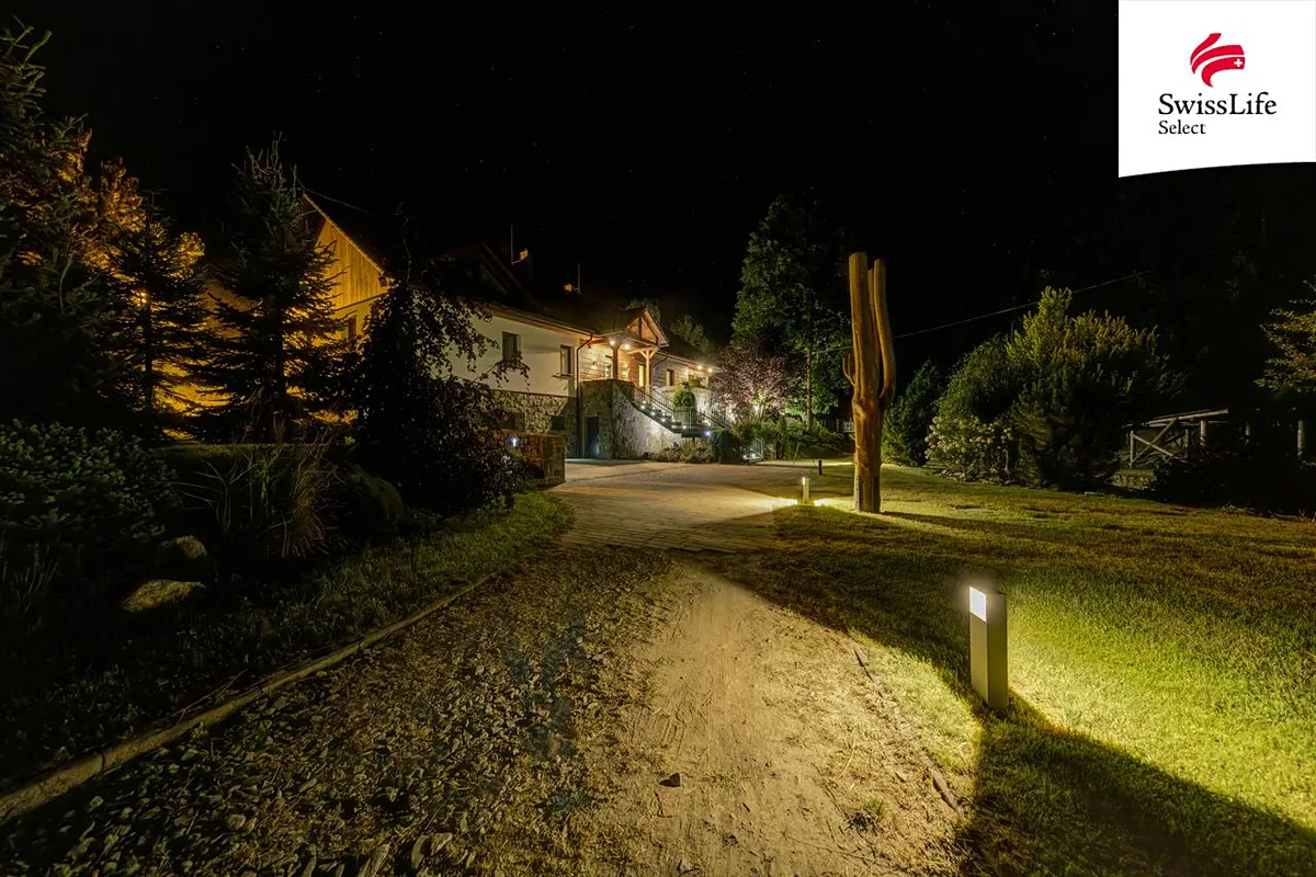 Prodej ubytovacího zařízení 298 m²